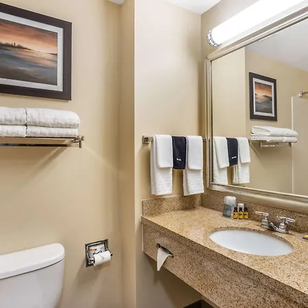 Best Western Plus University Park Inn & Suites State College Exterior photo