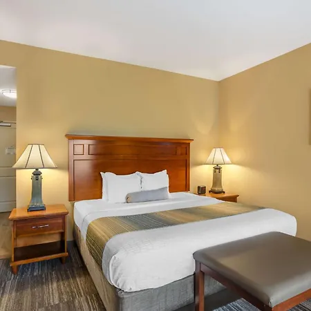 Best Western Plus University Park Inn & Suites State College Exterior photo