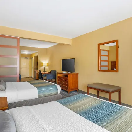 Best Western Plus University Park Inn & Suites State College Exterior photo