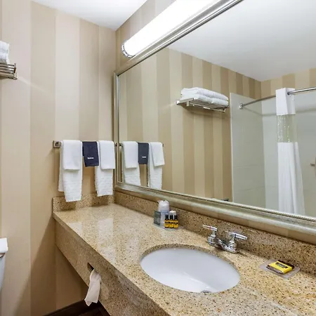 Best Western Plus University Park Inn & Suites State College Exterior photo