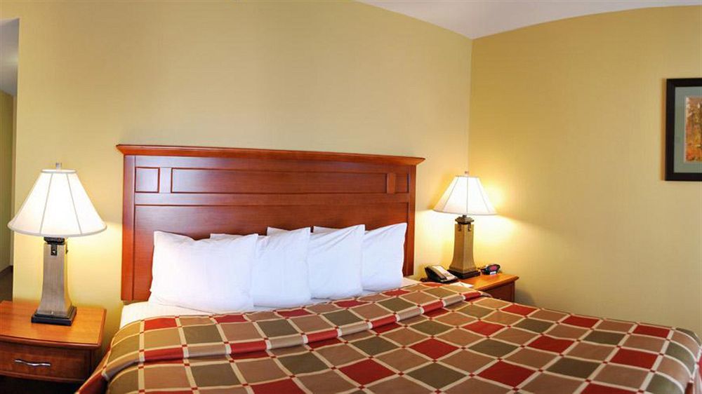 Hotel Western Park & State College