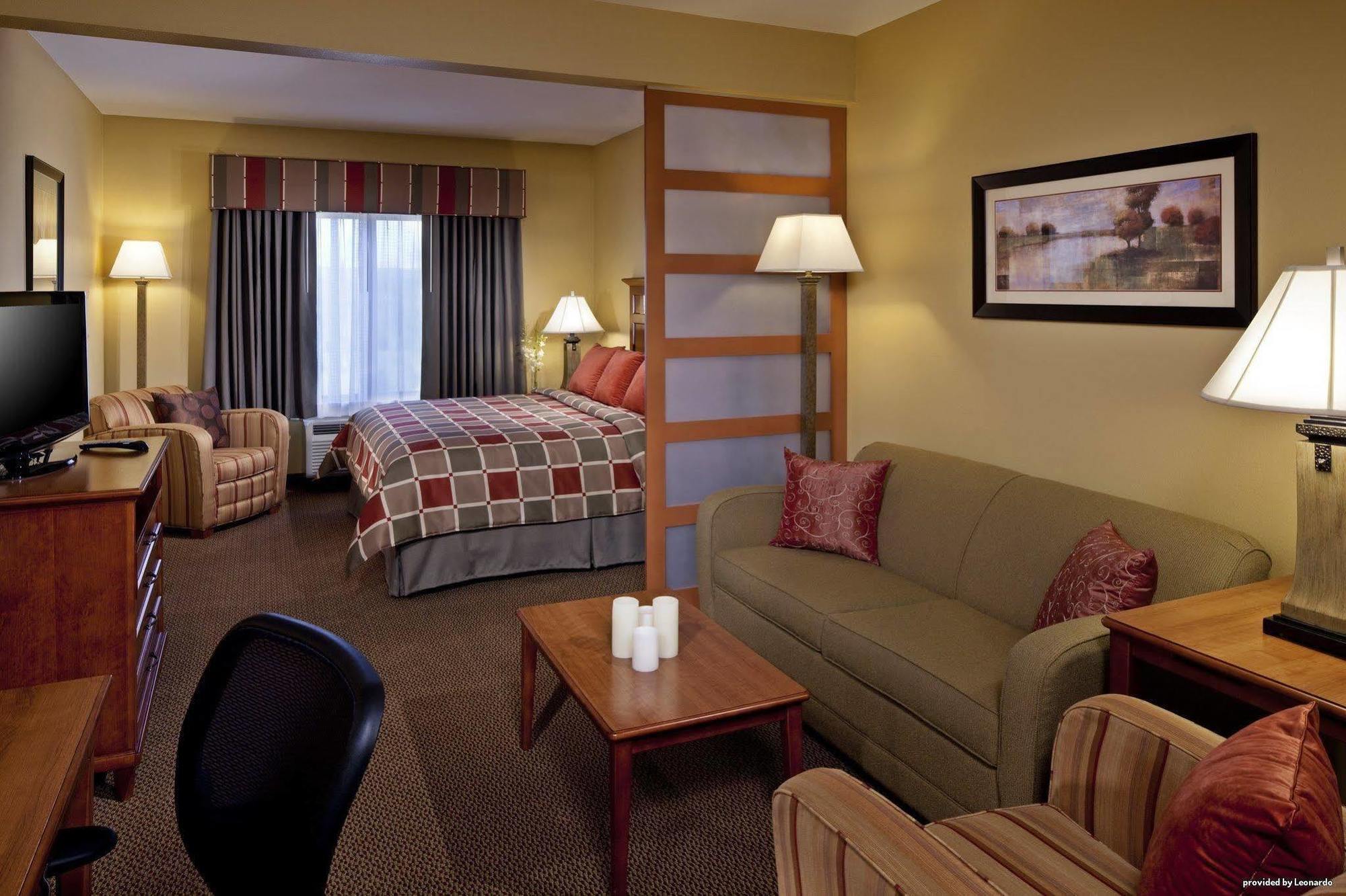 Hotel Western Park & State College