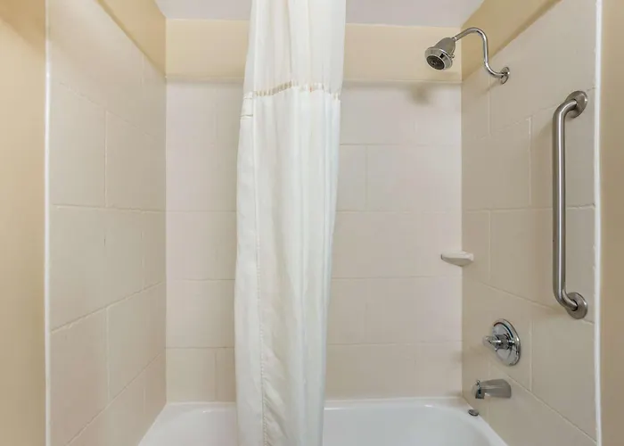 Best Western Plus University Park Inn & Suites