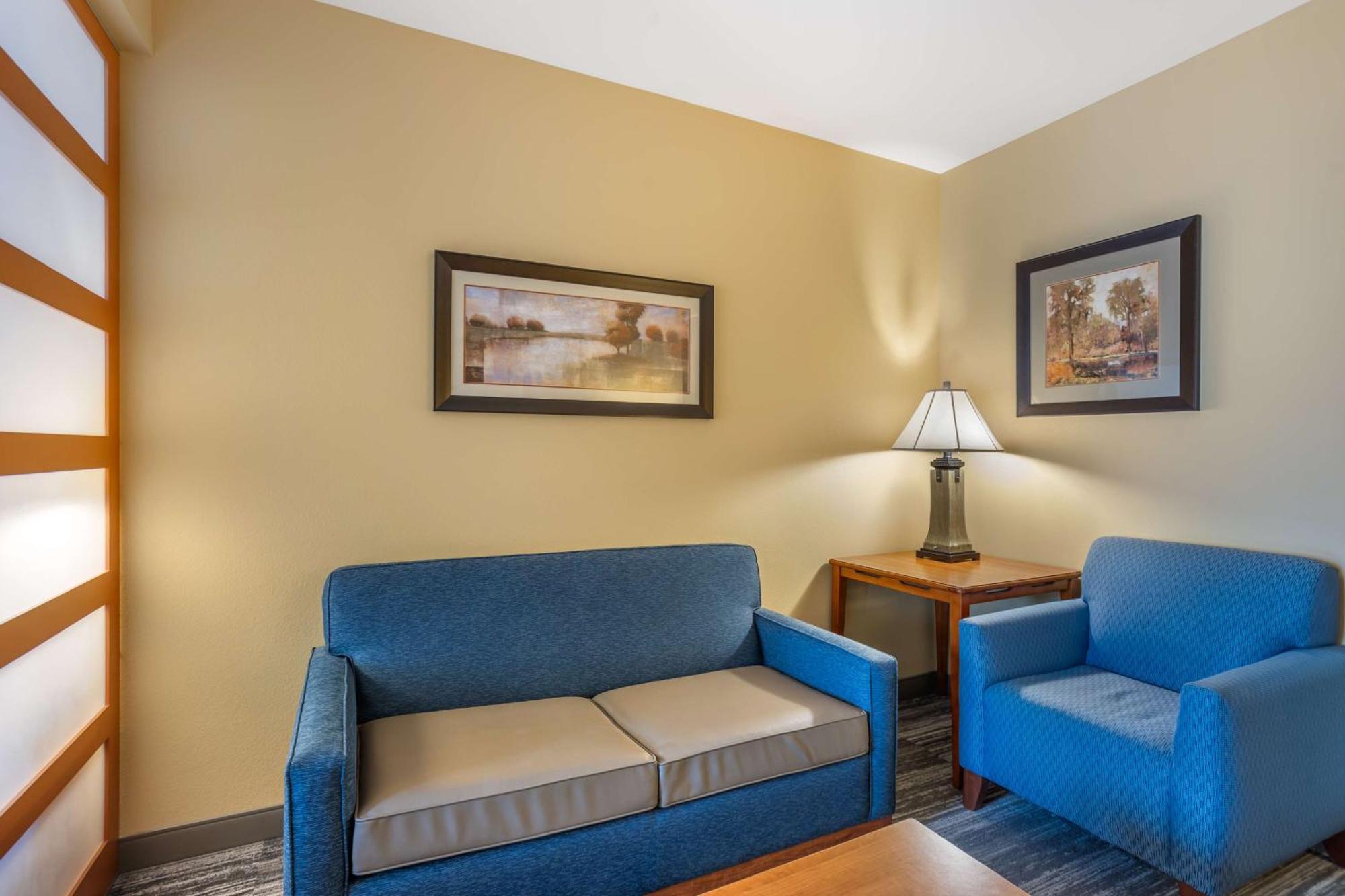 Western Park & Hotel State College