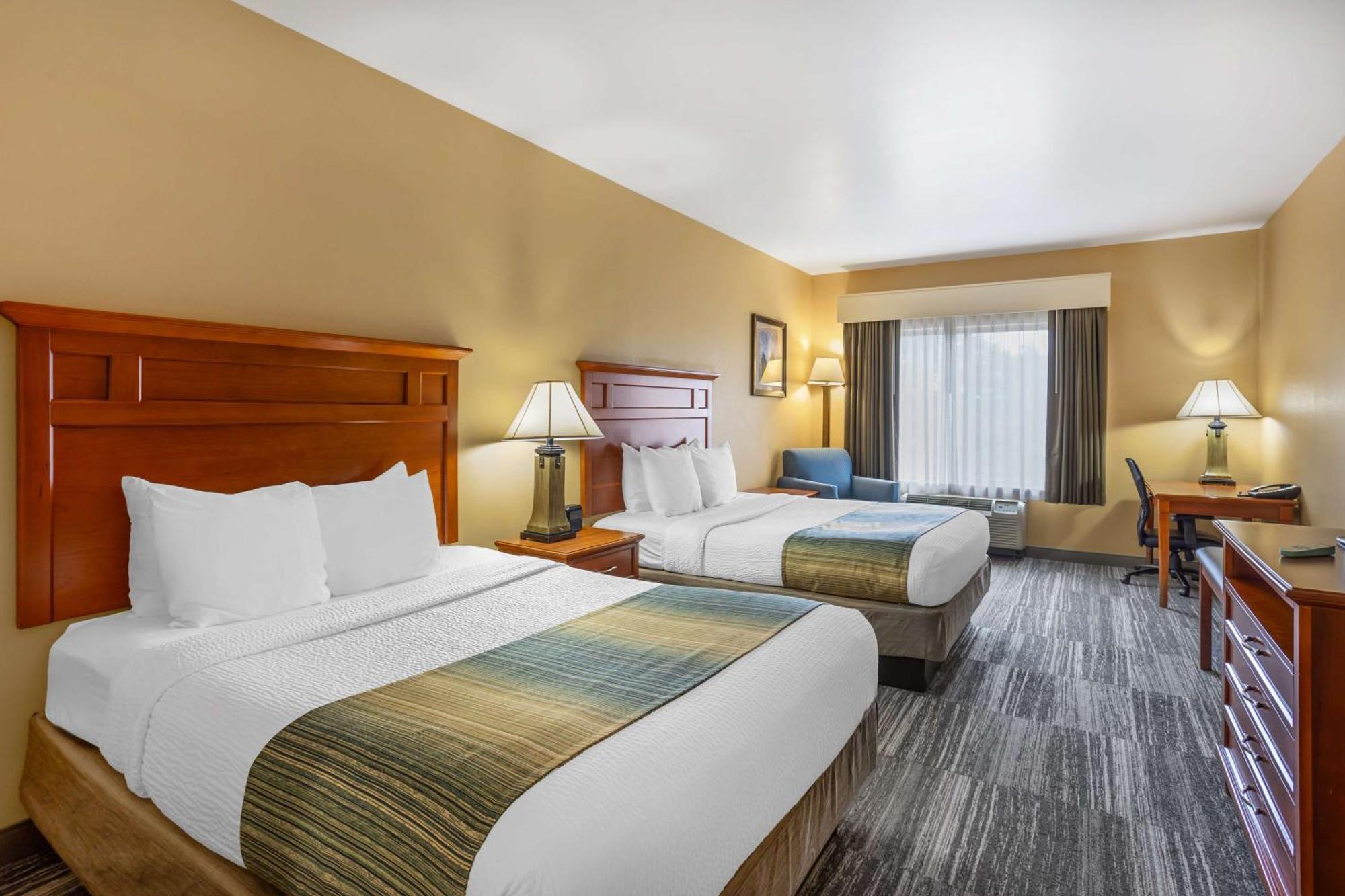 Hotel Western Park & State College
