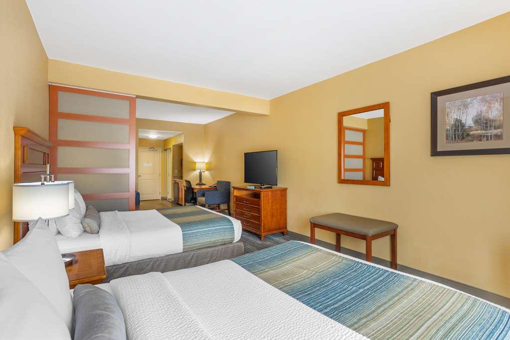 Hotel Western Park & State College