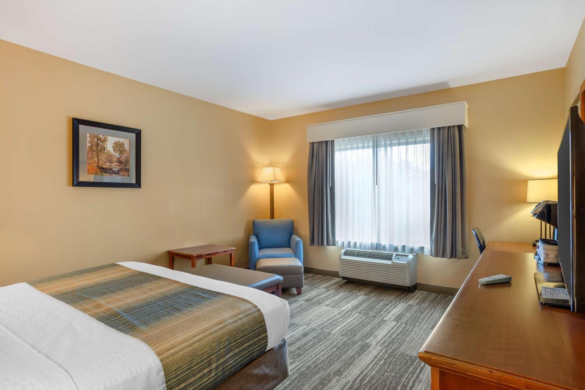 Western Park & Hotel 3*