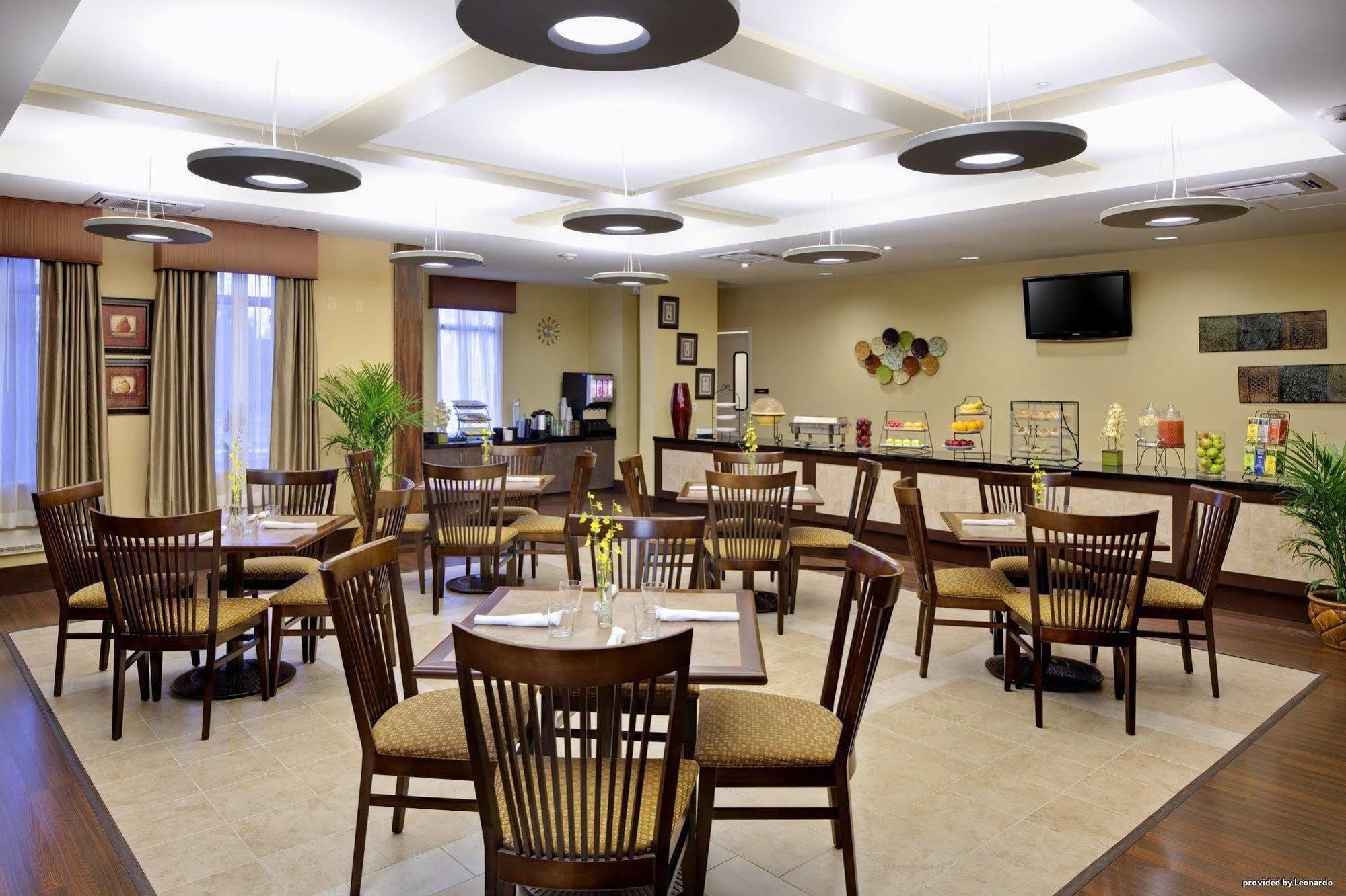 Western Park & Hotel 3*